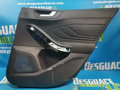 Tweedehands auto-onderdeel deurbekleding rechts achter voor ford focus lim. black&red oem iam-referenties jxz7b-a27406-ad3zhe