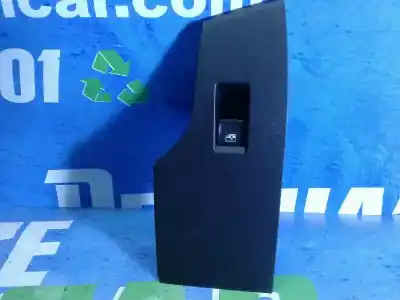 Tweedehands auto-onderdeel SCHAKELAAR RECHTS VOOR RUIT voor SEAT ARONA  OEM IAM-referenties 5G0959855P  