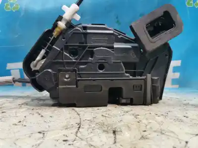 Peça sobressalente para automóvel em segunda mão fechadura da porta dianteira direita por seat ateca (kh7) reference referências oem iam 5tb837016a  