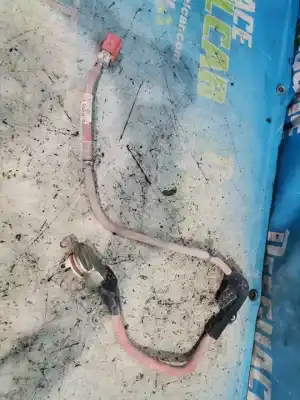 Peça sobressalente para automóvel em segunda mão fio por toyota auris hybrid active referências oem iam 8212247010f