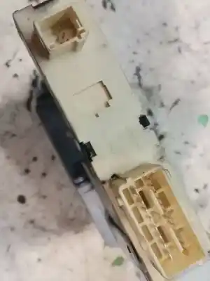 Second-hand car spare part Right Front Window Motor for PEUGEOT 307 (S1) XR Clim Plus OEM IAM references 996388102  