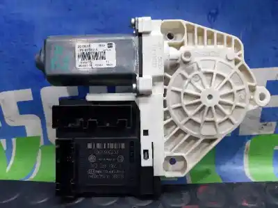 Peça sobressalente para automóvel em segunda mão motor elevador vidro dianteiro direito por seat leon (1p1) 2.0 tdi 16v referências oem iam 1p0837402a