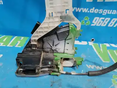 Peça sobressalente para automóvel em segunda mão fechadura da porta dianteira esquerda por kia carens iv 1.7 crdi referências oem iam 81310a4010