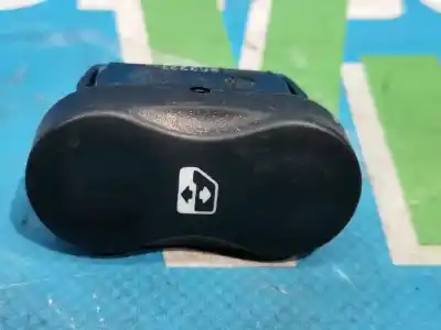 Second-hand car spare part Right Front Power Window Switch for DACIA DUSTER Ambiance 4x2 OEM IAM references 602227  