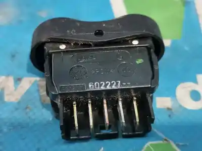 Second-hand car spare part left front power window switch for dacia duster ambiance 4x2 oem iam references 602227  