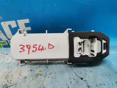 Second-hand car spare part lampholder for renault clio ii fase ii (b/cb0) base authentique 65 cv / 48 kw oem iam references x65ph2  