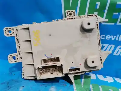 Peça sobressalente para automóvel em segunda mão caixa de fusíveis e relés por kia carens iv 1.7 crdi referências oem iam 91950a4510