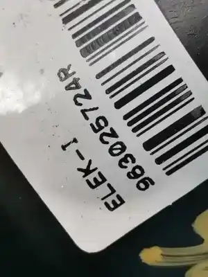 Peça sobressalente para automóvel em segunda mão espelho retrovisor esquerdo por renault clio iv limited referências oem iam 963025724r