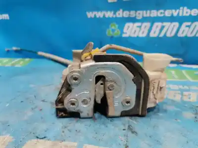 Second-hand car spare part left front door lock for kia rio basic oem iam references   