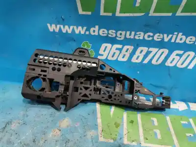 Peça sobressalente para automóvel em segunda mão suporte maçaneta externa dianteira esquerda por renault clio iv limited referências oem iam 806070266r