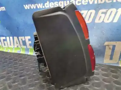 Second-hand car spare part right tailgate light for renault laguna (b56) 1.9 dci diesel cat 107 cv / 79 kw oem iam references 7700420123  