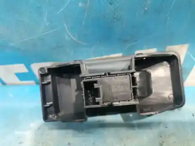 Peça sobressalente para automóvel em segunda mão botão / interruptor elevador vidro traseiro direito por seat ateca (kh7) reference referências oem iam 5g0959855r  