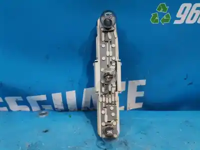 Peça sobressalente para automóvel em segunda mão suporte de lâmpada por renault express iii 1.5 blue dci 95 (f6ab) referências oem iam 