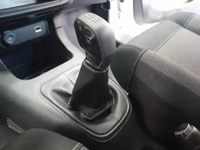 Peça sobressalente para automóvel em segunda mão moldagem por citroen c3 iii (sx) 1.5 bluehdi 100 referências oem iam 