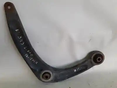 Recambio de automóvil de segunda mano de TRIÁNGULO DE SUSPENSIÓN IZQUIERDO para PEUGEOT PARTNER TEPEE  referencias OEM IAM 566793  