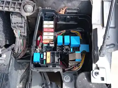 Автозапчасти б/у блок реле/предохранителей за renault captur i (j5_, h5_) 0.9 tce 90 ссылки oem iam 2438 254 99r