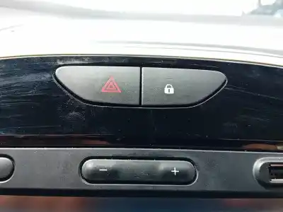 Second-hand car spare part Hazard Warning Lights for RENAULT CAPTUR I (J5_, H5_) 0.9 TCe 90 OEM IAM references   