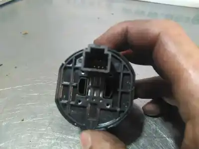 Second-hand car spare part switch for dacia duster ambiance 4x2 oem iam references 8200796642  
