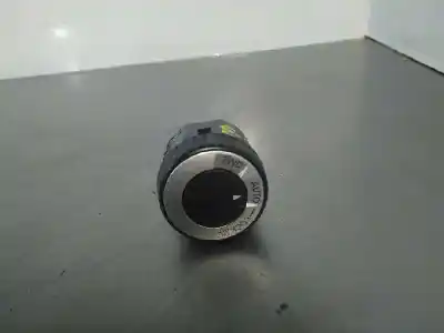 Second-hand car spare part switch for dacia duster ambiance 4x2 oem iam references 8200796642  
