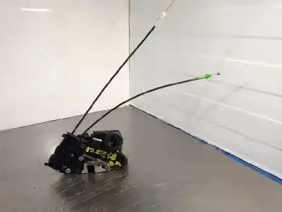 Автозапчастина б/у замок передній праві двері для toyota yaris (ksp9/scp9/nlp9) básico посилання на oem iam   