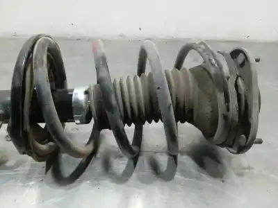 Second-hand car spare part front left shock absorber for toyota corolla (_e12_) 2.0 d-4d (cde120_) oem iam references   