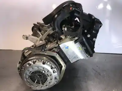 Pièce détachée automobile d'occasion moteur complet pour mercedes-benz sprinter (w901,w903) combi 208 d (901.3/902.371-372) références oem iam 611987  