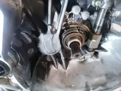 Second-hand car spare part gearbox for toyota yaris (ksp9/scp9/nlp9) básico oem iam references 3030052420 5 velocidades 