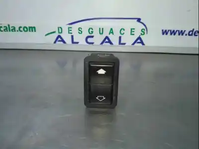 Peça sobressalente para automóvel em segunda mão botão / interruptor elevador vidro traseiro direito por bmw serie 5 berlina (e39) 528i referências oem iam 8368974