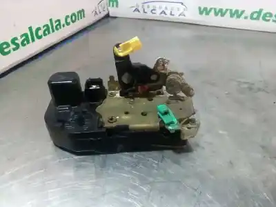 Second-hand car spare part front right door lock for chrysler 300 c 3.0 crd oem iam references 