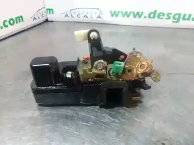 Second-hand car spare part left front door lock for chrysler 300 c 3.0 crd oem iam references   