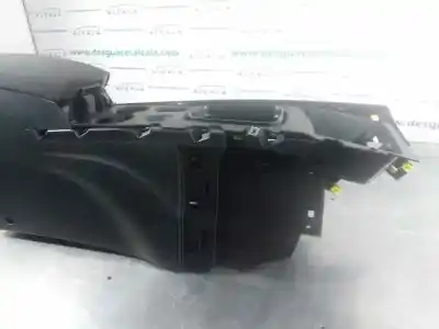 Second-hand car spare part center armrest for renault kadjar bose edition oem iam references 969209757r  969108008r