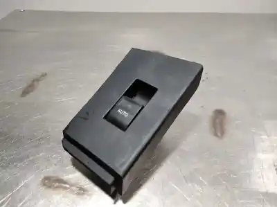 Peça sobressalente para automóvel em segunda mão botão / interruptor elevador vidro traseiro esquerdo por toyota auris active referências oem iam 7427202630