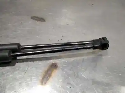 Second-hand car spare part tailgate gas strut for toyota auris active oem iam references   