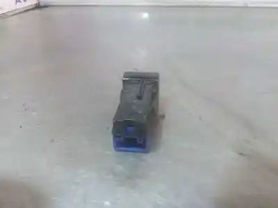 Second-hand car spare part switch for toyota yaris active oem iam references 190123ab  