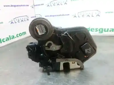 Автозапчастина б/у замок заднього правого дверя для toyota hilux (kun) double cab 4x4 посилання на oem iam 690500k040   Автозапчастина б/у замок заднього правого дверя для toyota hilux (kun) double cab 4x4 посилання на oem iam 690500k040