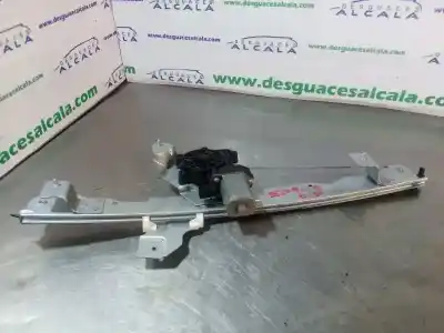 Second-hand car spare part passenger side right window regulator for dacia duster ambiance 4x2 oem iam references 128001471b