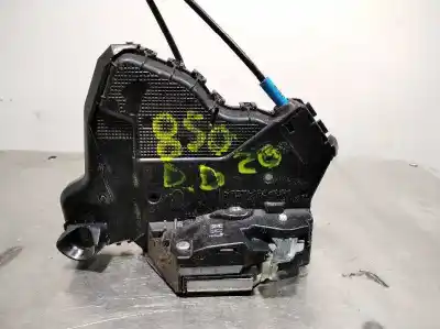 Second-hand car spare part front right door lock for toyota auris active oem iam references 