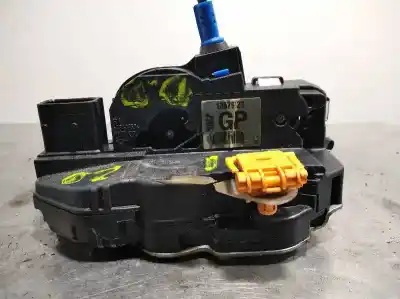 Peça sobressalente para automóvel em segunda mão fechadura da porta dianteira direita por opel astra j lim. 4türig business referências oem iam 13579523