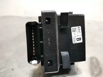 Pezzo di ricambio per auto di seconda mano comando pulito per mazda 3 lim. () style riferimenti oem iam kd4717f899  