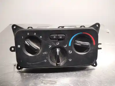 Pezzo di ricambio per auto di seconda mano CONTROLLO RISCALDAMENTO / ARIA CONDIZIONATA per JEEP CHEROKEE (KJ)  Riferimenti OEM IAM P55037533AE  