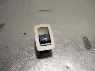 Peça sobressalente para automóvel em segunda mão botão / interruptor elevador vidro traseiro direito por bmw serie 3 lim. (f30) 320d referências oem iam 9361937