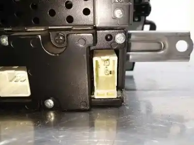 Автозапчасти б/у аудиосистема / радио cd за toyota prius (nhw30) eco ссылки oem iam 8612047330  