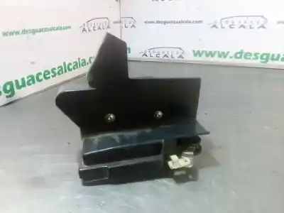 Peça sobressalente para automóvel em segunda mão fechadura da porta dianteira direita por dacia sandero laureate referências oem iam 805026816r