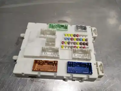 Peça sobressalente para automóvel em segunda mão caixa de fusíveis e relés por ford focus turn. titanium referências oem iam gl82614160920