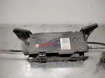 Pièce détachée automobile d'occasion frein à main électrique pour renault scenic ii grand confort authentique références oem iam 8200571486  