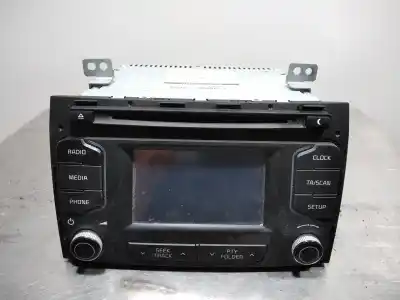 Second-hand car spare part audio system / radio cd for kia sportage drive 4x2 oem iam references 961803u010wk
