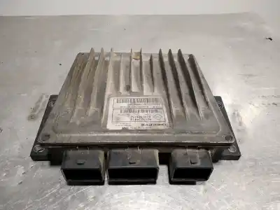 Peça sobressalente para automóvel em segunda mão centralina de motor uce por renault megane ii berlina 5p confort authentique referências oem iam 8200334419