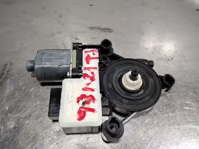 Second-hand car spare part rear left window motor for skoda fabia ambition oem iam references 0130822724