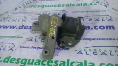 Pièce détachée automobile d'occasion SUPPORT MOTEUR pour RENAULT CLIO II FASE II (B/CB0)  Références OEM IAM 7700415087  