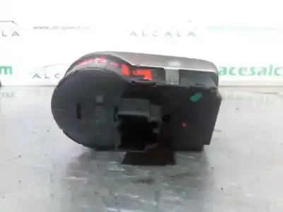 Second-hand car spare part headlight height adjuster switch for opel corsa d cosmo oem iam references 13310331  